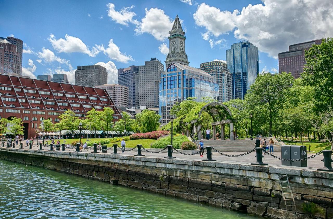 Gasthof Yacht Haven Boston